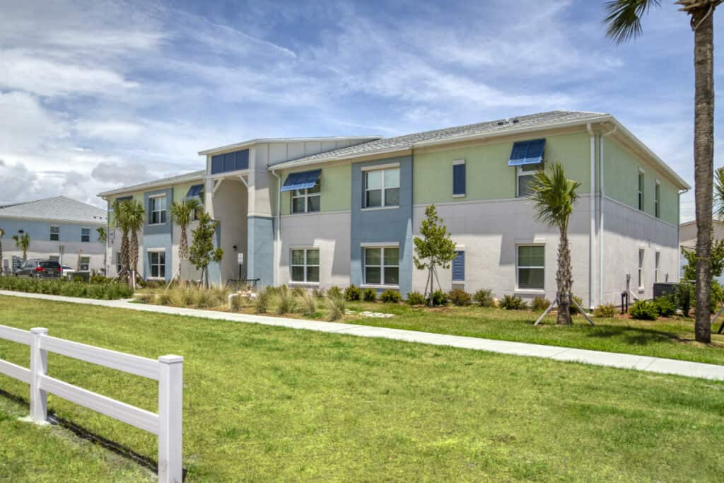 The Waves Exterior